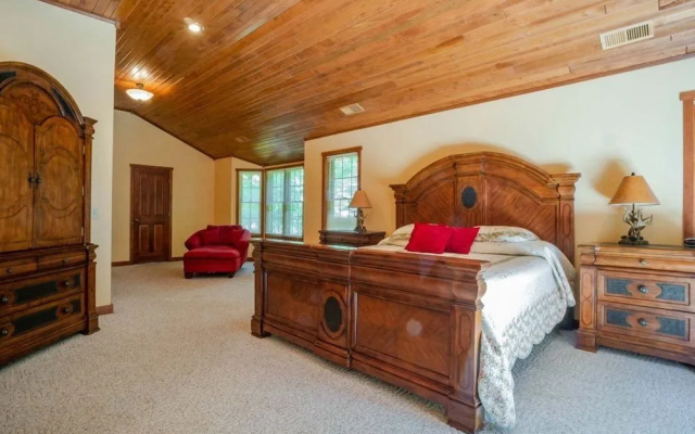 photo 2 of Hawthorne Lodge