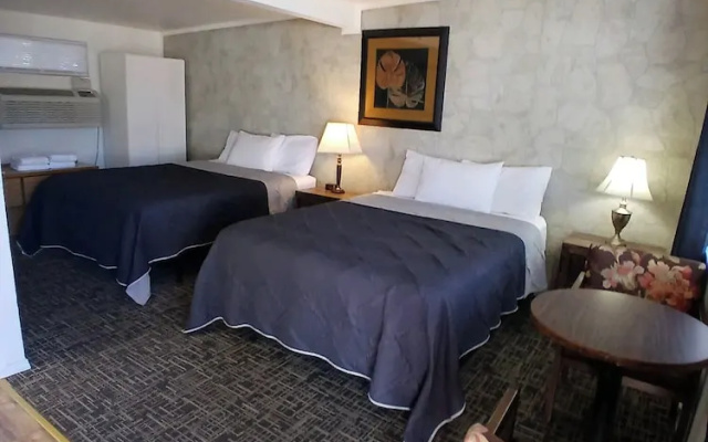 photo 5 of Silver Lakes Inn