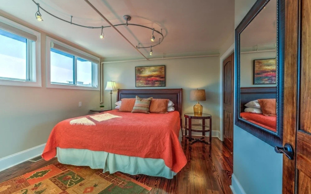 photo 4 of Heart of Asheville - 4 Br Home