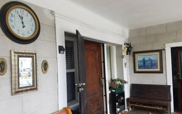 photo 2 of Heart of Koreatown Pilgrim House