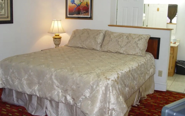 photo 2 of Hearth & Home Inn