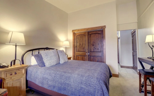 photo 3 of Heated Pool Ski-In Walk-Out Perfect Hotel Room - CV210A by Redawning