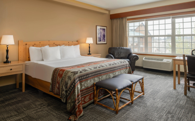 photo 3 of Heathman Lodge