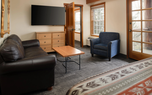 photo 5 of Heathman Lodge