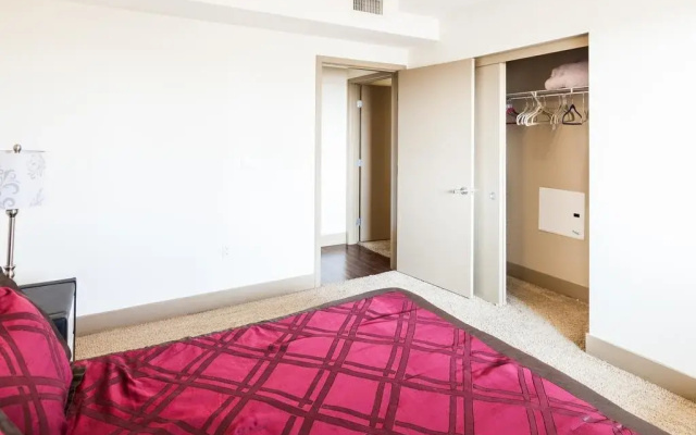 photo 3 of Heaven on Hollywood Boulevard Furnished Apartments