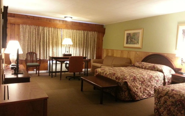 photo 5 of Heidi's Inn
