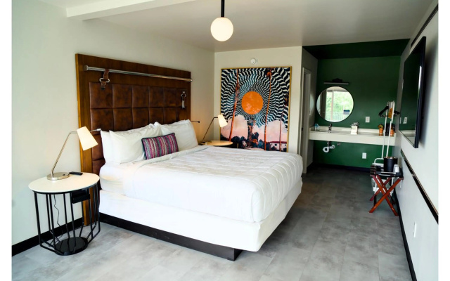 photo 4 of Heights House Hotel - Houston Heights Downtown, an Ascend Collection Hotel