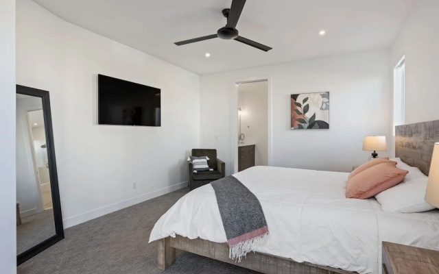 photo 4 of Hello Sunshine 6 Bedroom Home