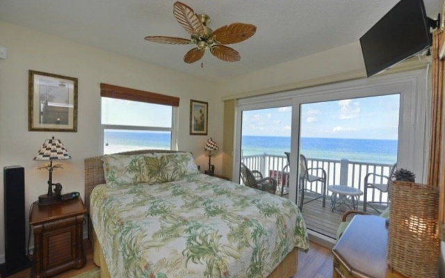 photo 5 of Hemingway's Hideaway #54527 - 3 Br Home