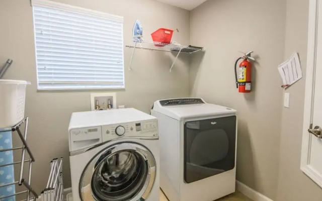 photo 3 of Hendrik's West Haven Vacation Home 5 Bedroom Home by Redawning