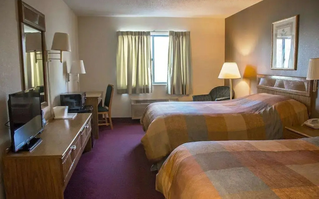 photo 2 of Baymont by Wyndham Harvard