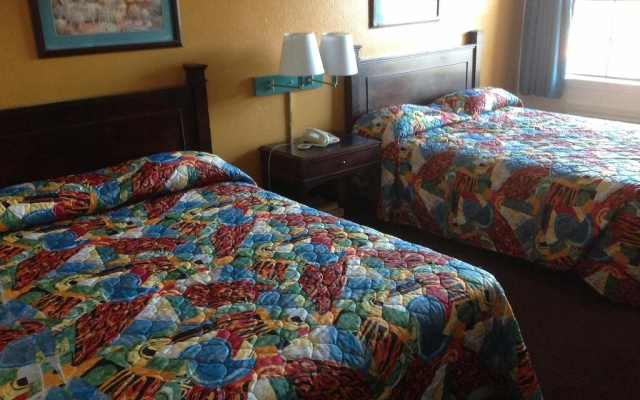 photo 4 of Heritage Inn Grand Prairie