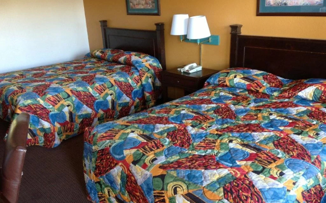 photo 5 of Heritage Inn Grand Prairie