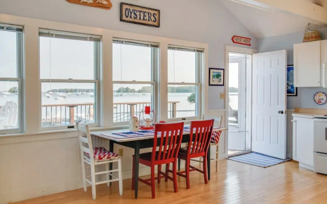 photo 4 of 'heron Cottage' on Casco Bay w/ Deck & Boat Dock!