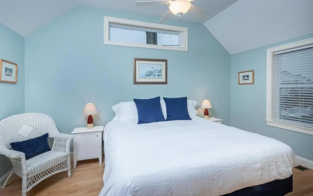 photo 3 of Heron Neck Cottage at One Long Beach