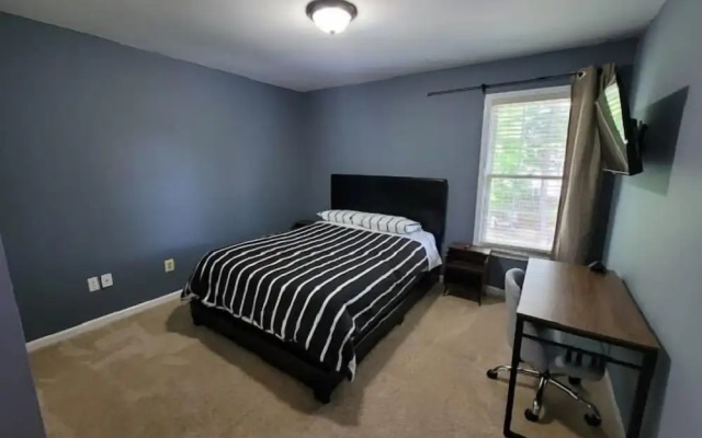 photo 3 of Hetten Manor