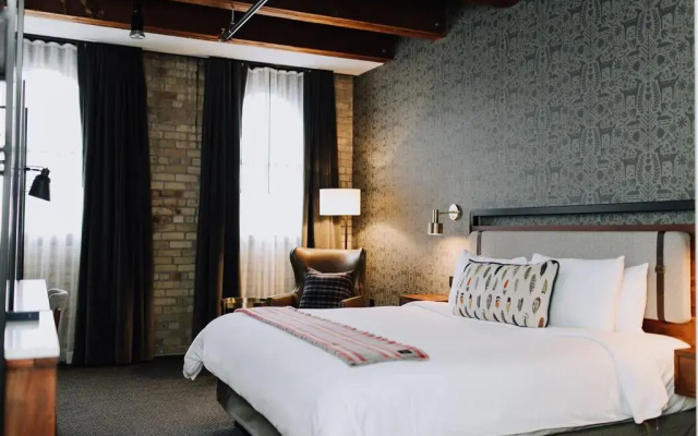 photo 2 of Hewing Hotel