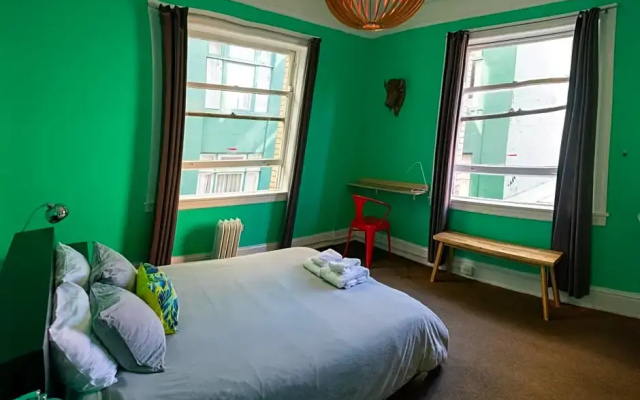 photo 5 of HI San Francisco Downtown Hostel