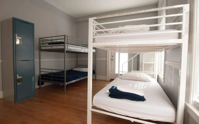 photo 5 of HI Houston Hostel