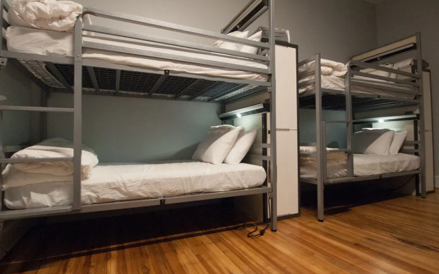 photo 5 of HI Richmond - Hostel