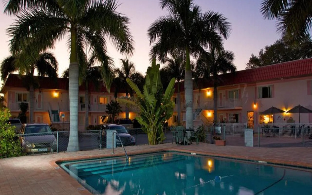 photo 5 of Hibiscus Suites - Gateway to Siesta Key