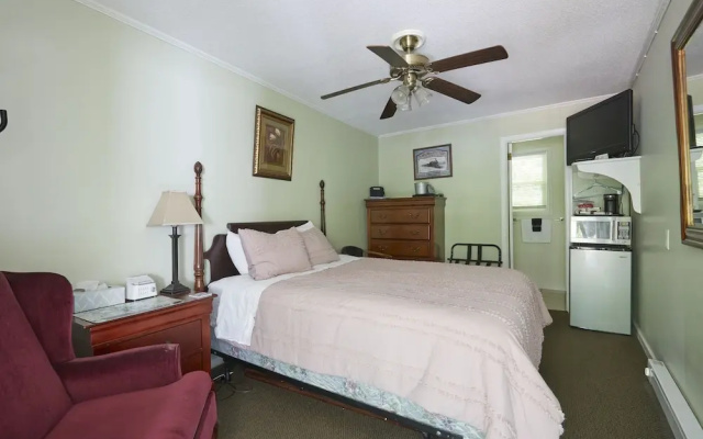 photo 3 of Hickory Falls Guesthouse