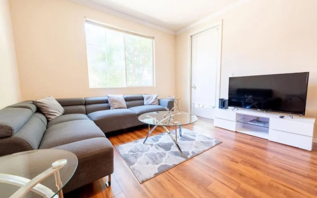 photo 3 of Hidden Gem in Marina Del Rey 2BR 2BA - Sleeps 5
