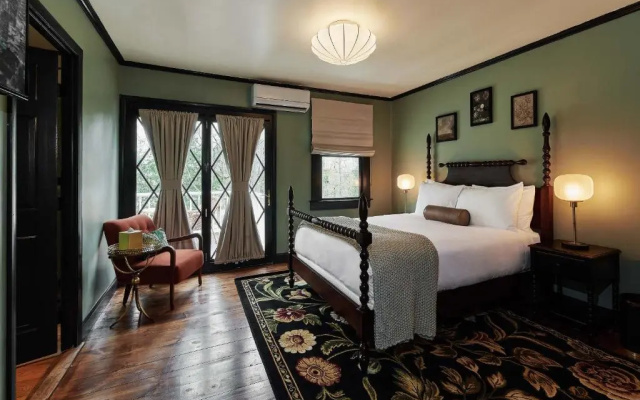 photo 4 of Hideaway Inn Lenox