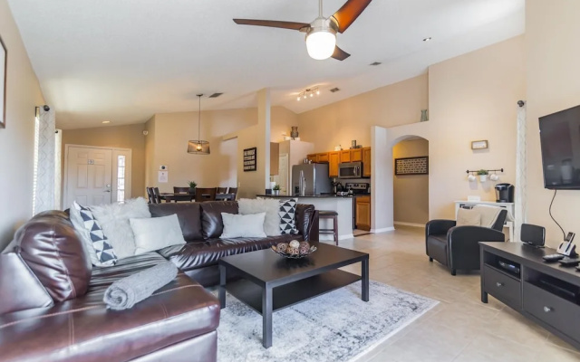 photo 3 of Hideaway Villa by Orlando Short Term