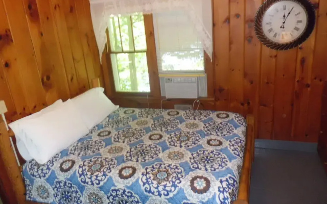 photo 2 of Hide-a-way Waterfront Cottages