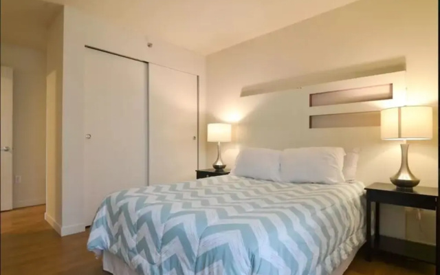 photo 4 of High Rise 2bd 2bth Home Pike Place