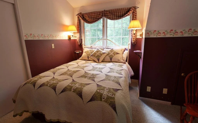 photo 2 of Highland House Bed and Breakfast