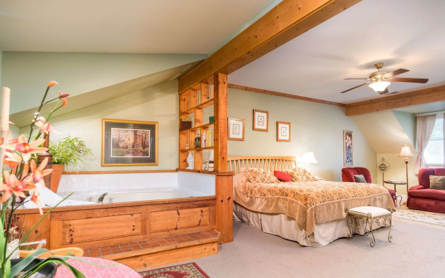 photo 5 of Highland Lake Inn & Resort