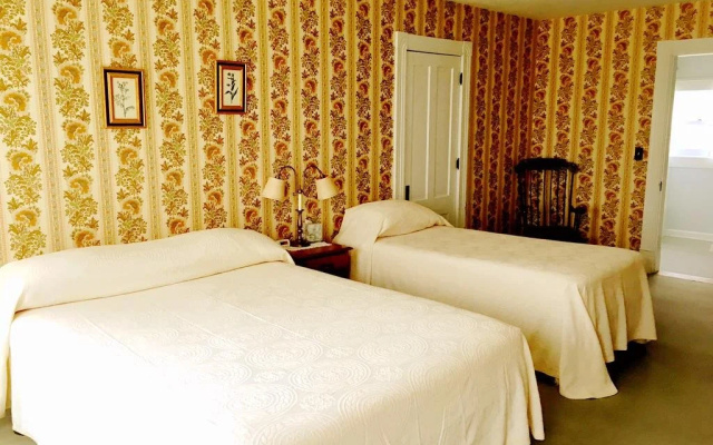 photo 2 of Highland Lodge