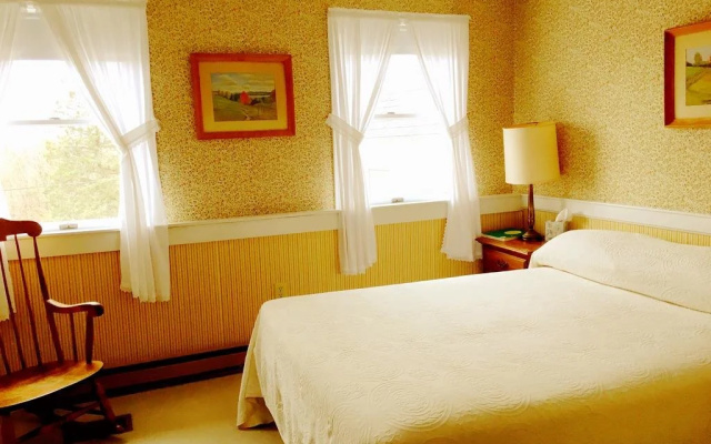 photo 4 of Highland Lodge
