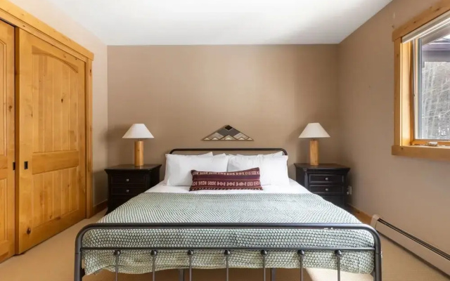 photo 4 of Highline by Avantstay Breathtaking Mountain Home w/ Hot Tub & Views