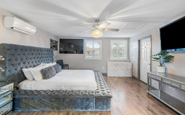 photo 4 of Highly Upgraded 4bd2bath Home With Private Pool