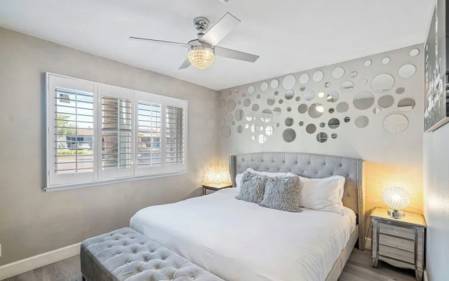 photo 5 of Highly Upgraded 4bd2bath Home With Private Pool