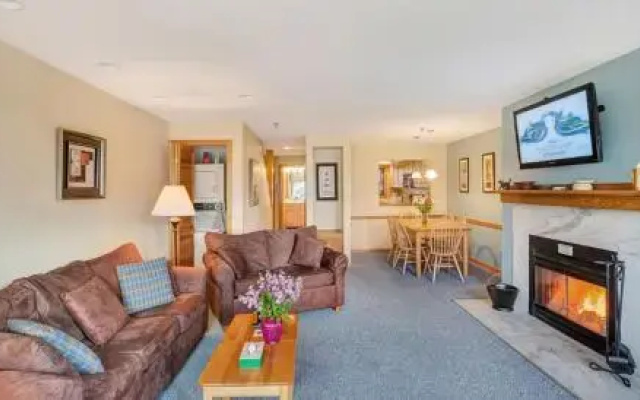 photo 4 of Highridge Condominium Unit B14 by RedAwning