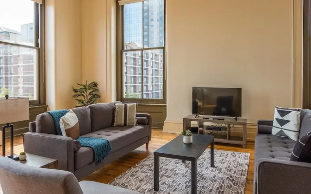 photo 5 of High-Rise Downtown Apts by Frontdesk