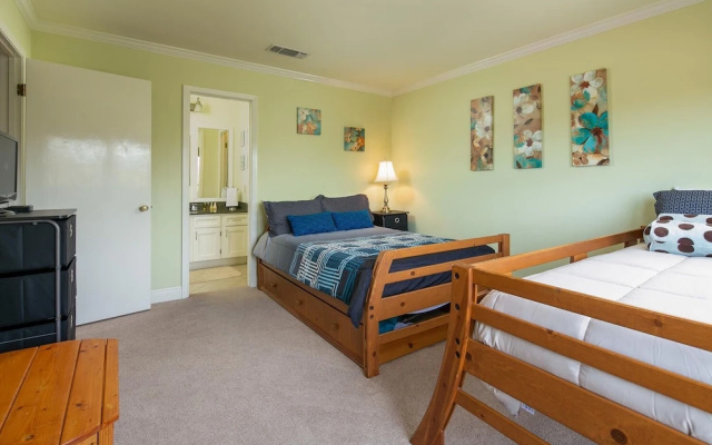 photo 4 of Hill Country Hideaway Tbm 208 2 Bedroom Condo by RedAwning