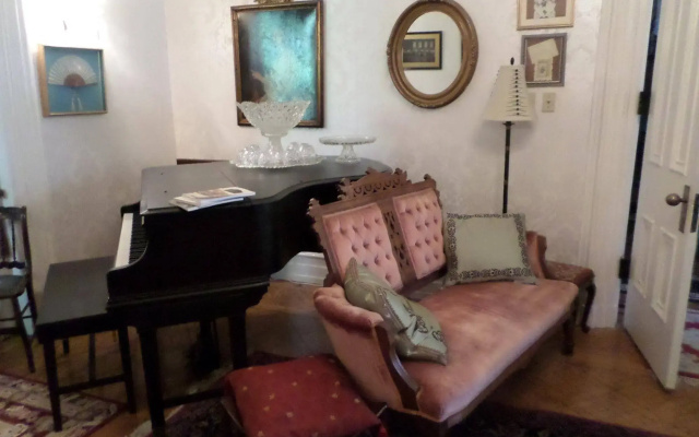 photo 3 of Hillard House Inn