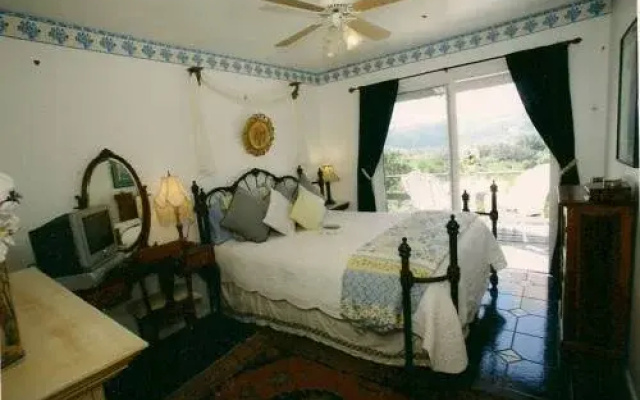 photo 2 of Hillcrest Country Inn