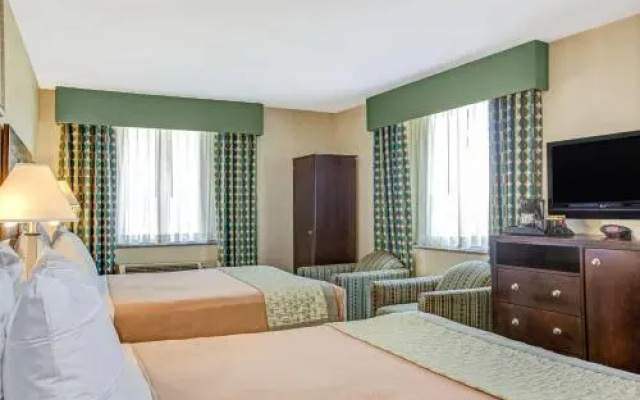 photo 3 of Hillcrest Hotel Near JFK Airtrain