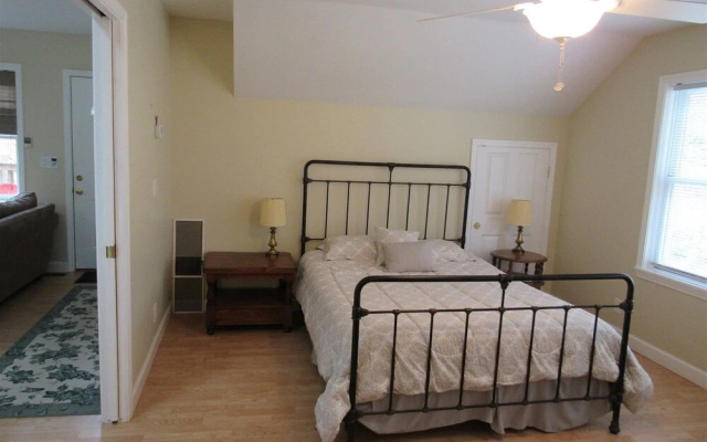 photo 2 of Hillside Hideaway