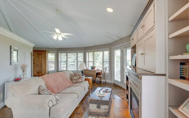 photo 2 of Panoramic Views: Hillside Millersburg Studio