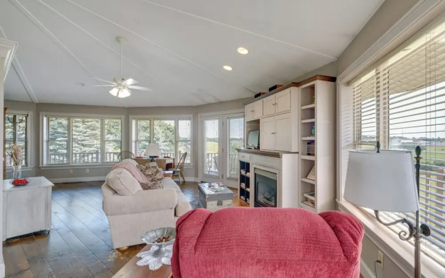 photo 4 of Panoramic Views: Hillside Millersburg Studio