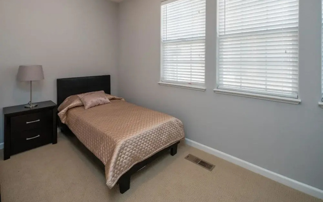photo 4 of Hilltop 4 Br W Gorgeous SF Bay Panoramic Views by RedAwning