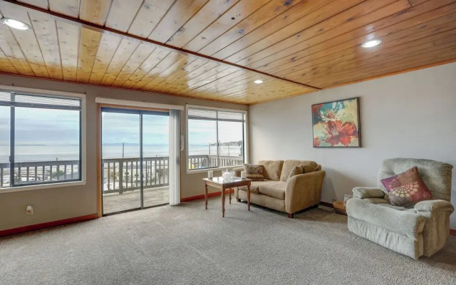 photo 2 of Hilltop Hideout w/ Sweeping Birch Bay Views