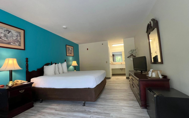 photo 3 of Hilltop Inn and Suites, near Foxwoods Casino